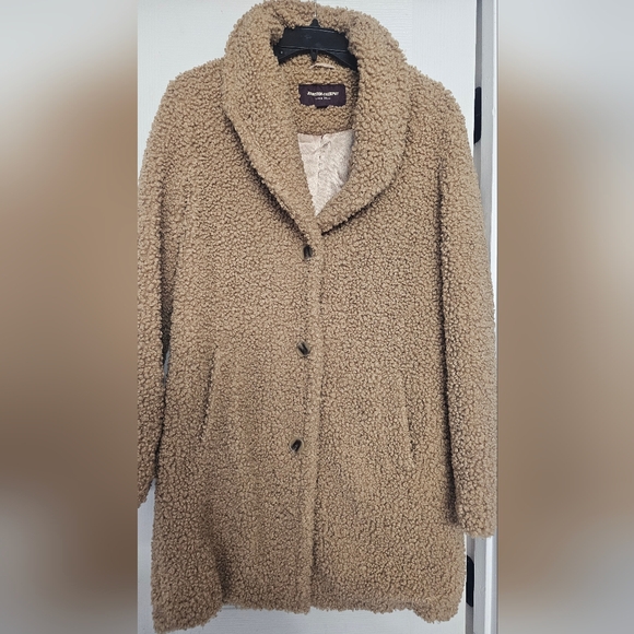 Johnston & Murphy Jackets & Blazers - Johnston & Murphy women's faux-fur teddy coat. This mid-weight coat Size Xs